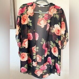 Emory Park Floral Kimono Top - Black and Pink